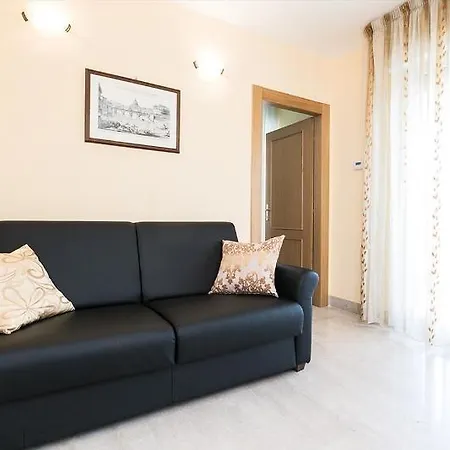 Apartment Altamira 2000 By Gabriella