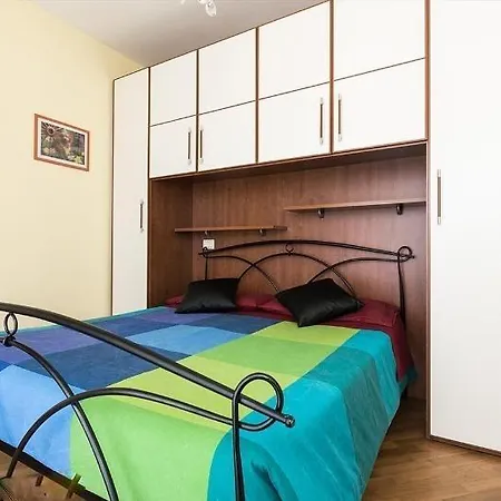 Apartment Altamira 2000 By Gabriella
