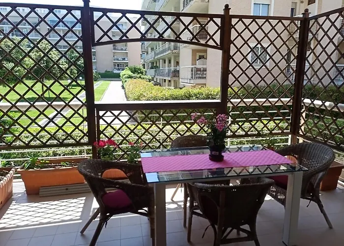 Altamira 2000 By Gabriella Apartment